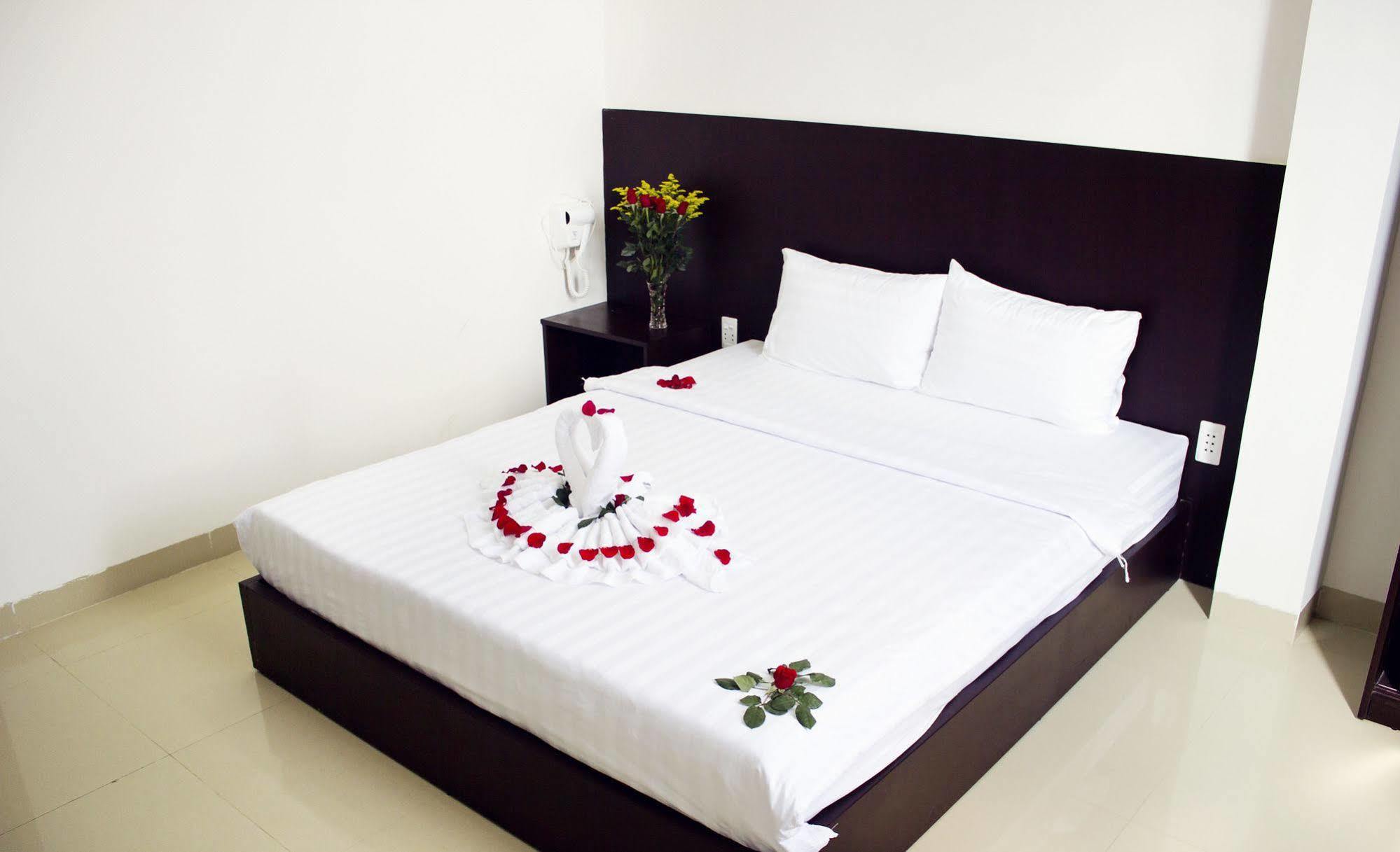 Thy Phuong Da Nang Hotel Exterior photo